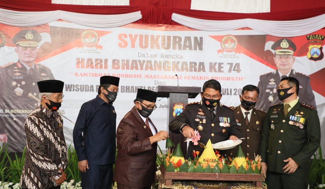 Tiga Desa di Kabupaten Blitar Raih Penghargaan Lomba Kampung Tangguh di Acara Peringatan Hari Bhayangkara ke- 74