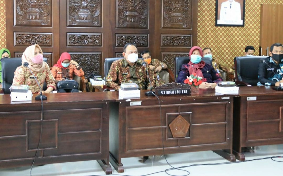 Kabupaten Blitar Raih Penghargaan Kategori Kabupaten/Kota Berprestasi Nominasi II se-Jawa Bali