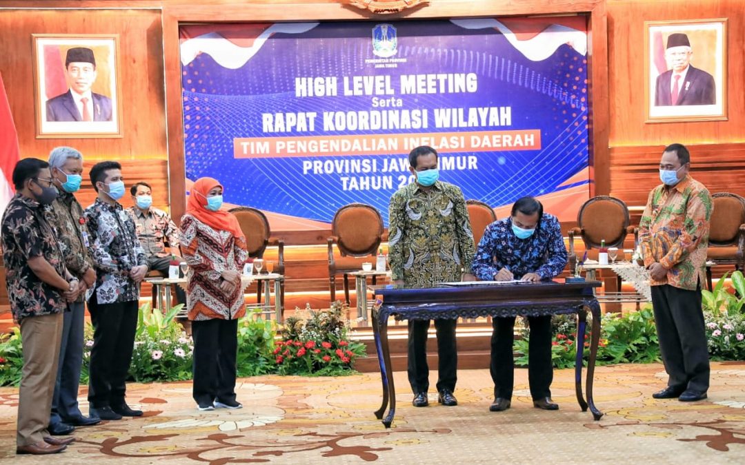 Kendalikan Laju Inflasi, Pemkab Blitar Dampingi Koperasi Lakukan MoU