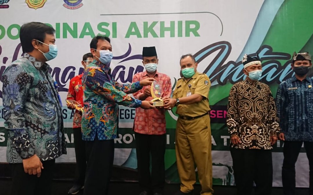 Disnakkan Sabet Juara II Tingkat Provinsi Jawa Timur Lomba Petugas Inseminator Berprestasi