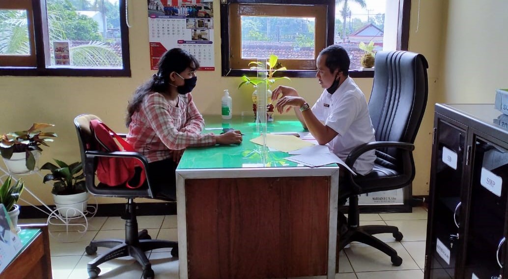 Lumpuhnya Pendidikan Tanpa Teknologi (Pendidikan vs Covid-19)