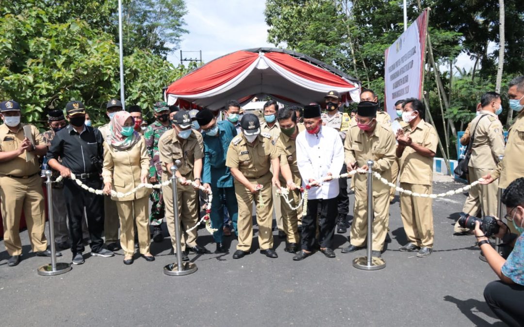 Permudah Akses Warga, Bupati Rijanto Resmikan Jembatan Gumuyu