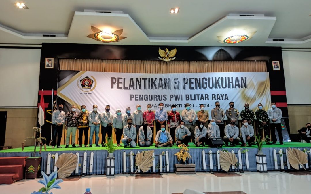 Pengurus Baru PWI Blitar Raya Resmi Dilantik dan Dikukuhkan
