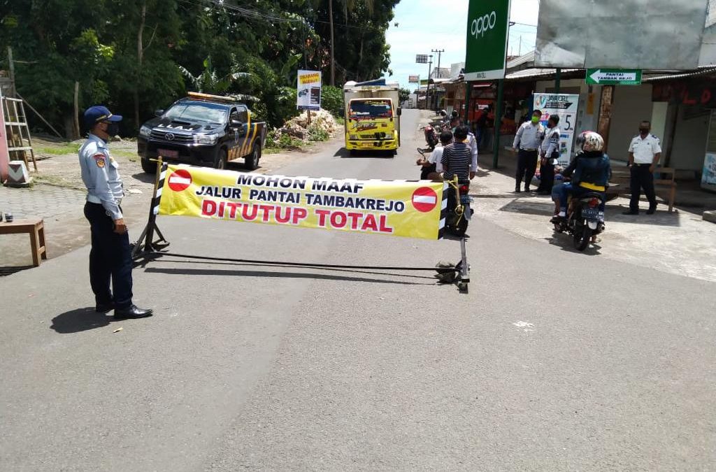 Melanggar Peraturan, Wisatawan Diwajibkan Putar Balik