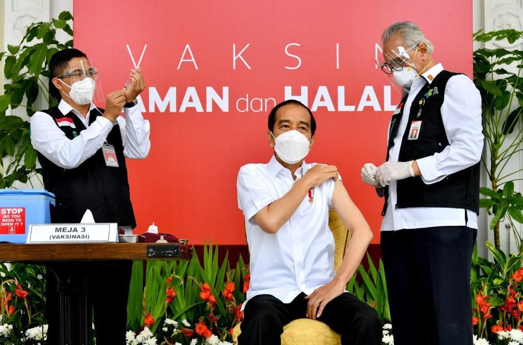 Diawali Presiden Jokowi, Vaksinasi Covid-19 Secara Gratis Dimulai di Seluruh Indonesia