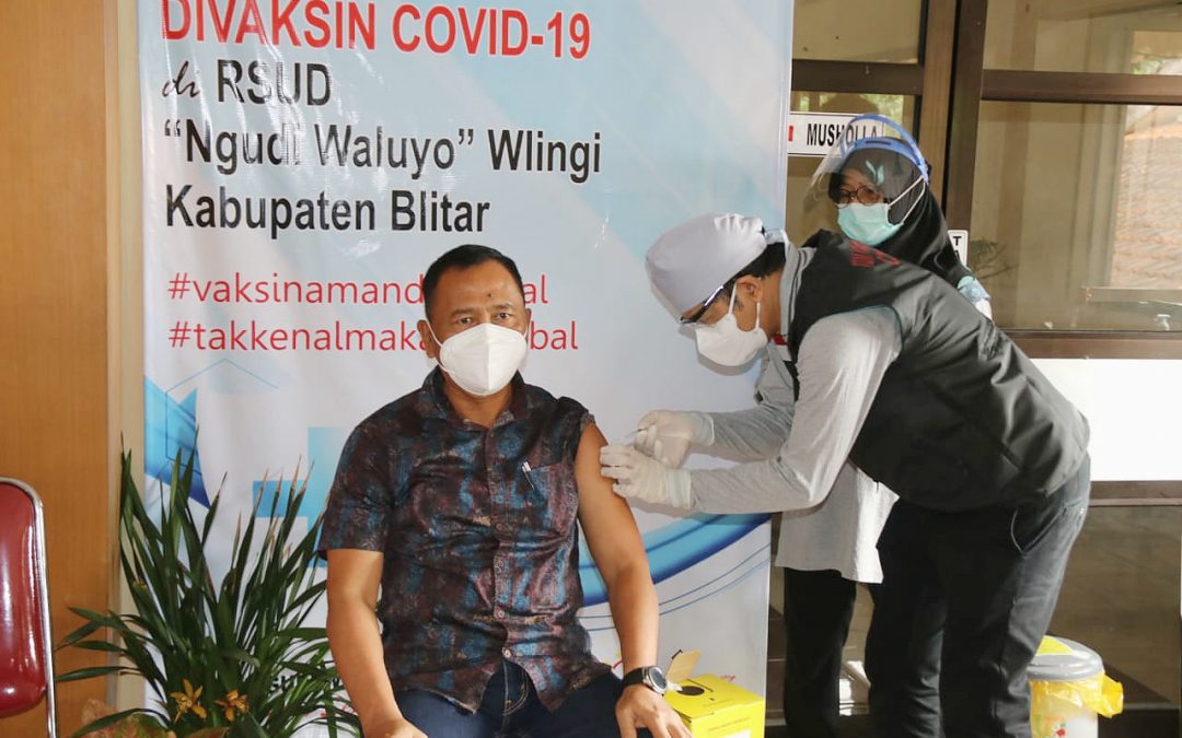 Pemkab Blitar Berikan Dosis Kedua Vaksinasi Tahap Pertama