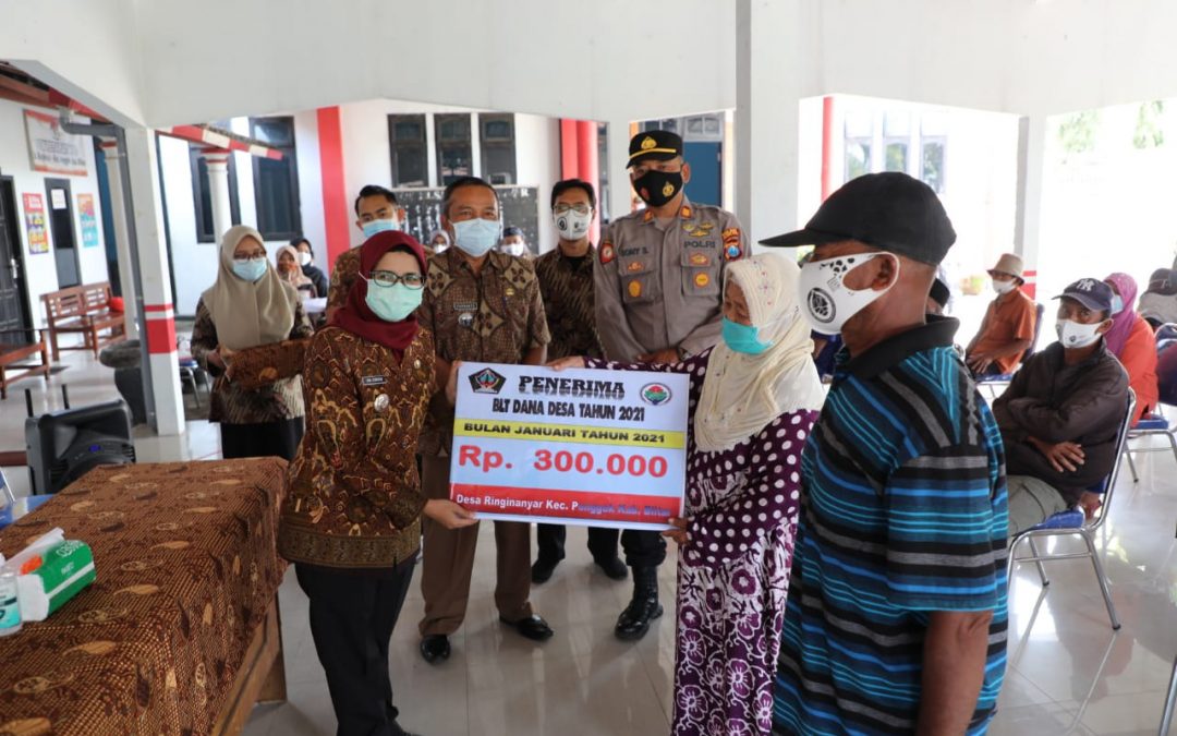 Bupati Blitar Kembali Serahkan Bantuan Langsung Tunai Dana Desa (BLTDD)