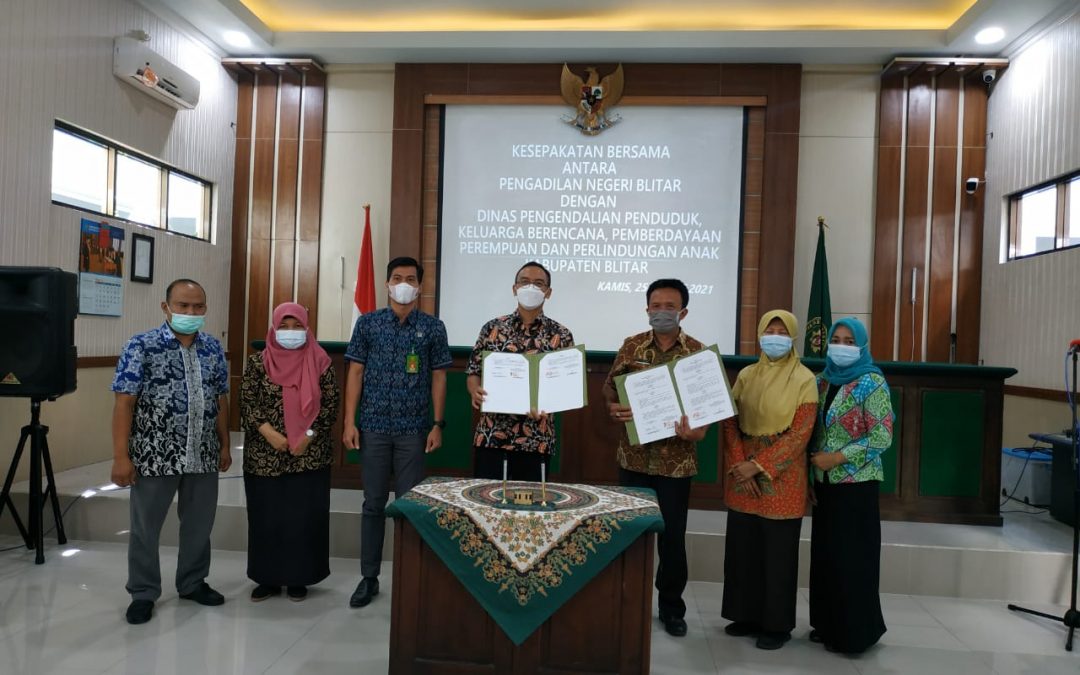 Dinas PPKBP3A Lakukan Penandatanganan Kesepakatan Bersama dengan Kantor Pengadilan Negeri Blitar Kelas IB