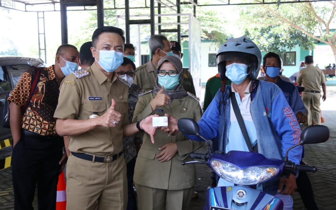Tingkatkan Pelayanan Publik Bupati Blitar Tegaskan Pengurusan Adminduk Selesai di Tingkat Desa