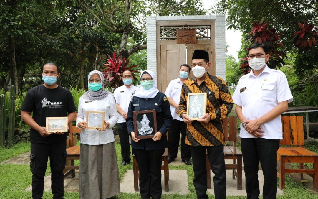 Tingkatkan Kapasitas SDM, Pemkab Gelar Pelatihan Kerajinan Kayu