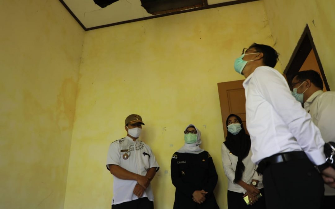 Bupati Blitar Tinjau Lokasi Pasca Gempa dan Pelayanan Publik Di Wilayah Blitar Selatan