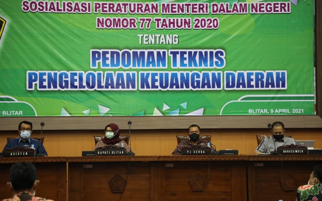 Bupati Blitar Membuka Sosialisasi Teknis Pengelolaan Keuangan Daerah