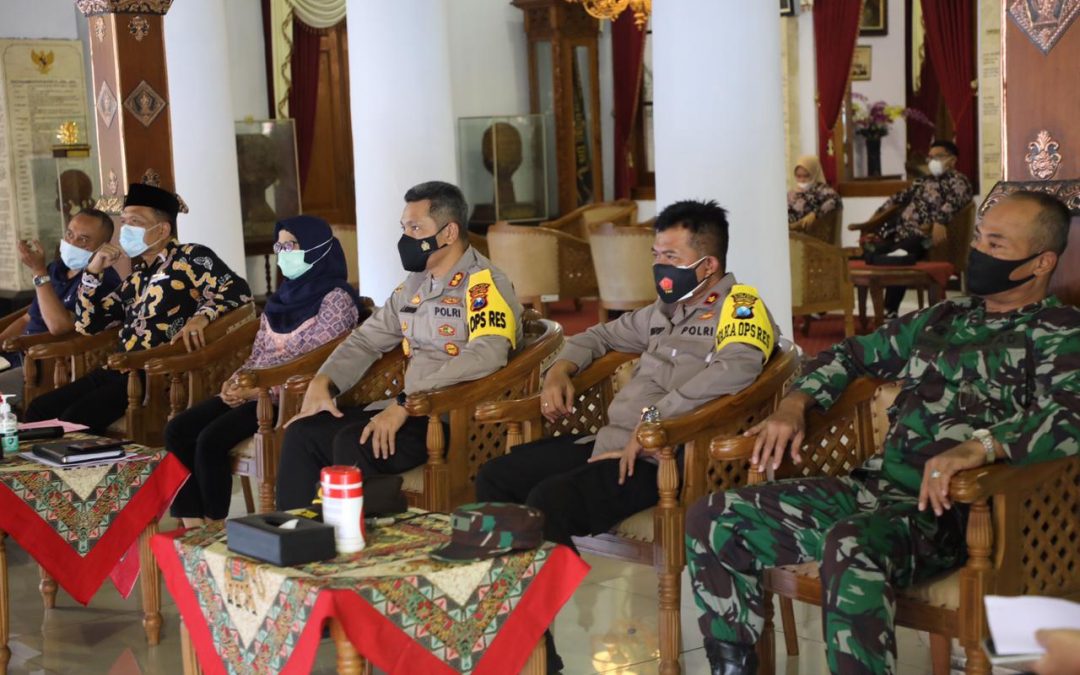 Pemkab Blitar Ikuti Rapat PPKM, Gubernur Jatim Tegaskan Perketat Pelaksaan PPKM