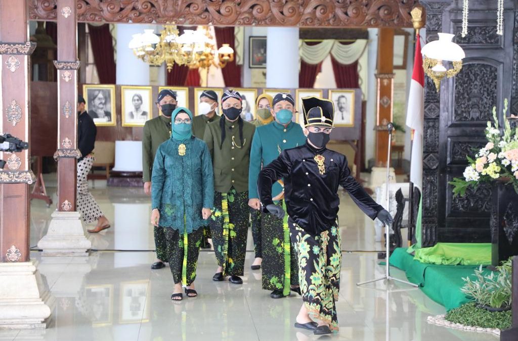 Momentum Hari Jadi Blitar ke-697, Bupati Rini Ajak Masyarakat Tingkatkan Sinergitas Kebersamaan