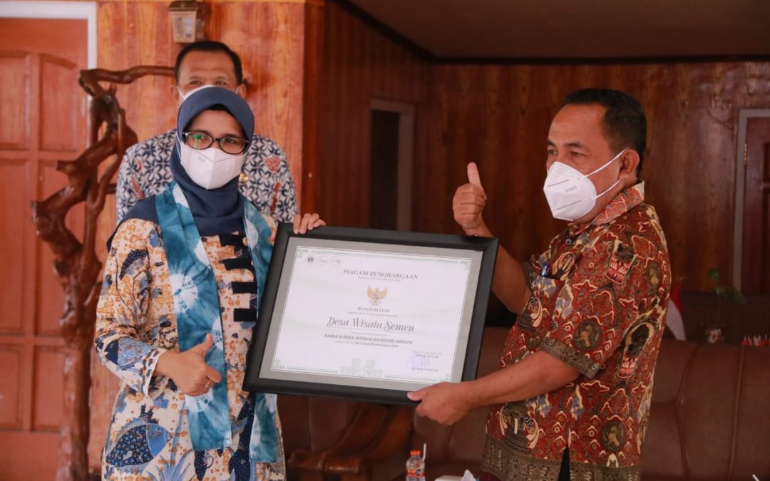 Bupati Blitar Apresiasi Desa Wisata Semen Sabet Juara III BCA Desa Wisata Awards