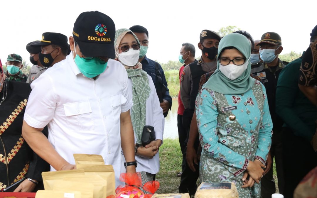 Bupati Blitar Dampingi Menteri Desa Pembangunan Desa Tertinggal dan Transmigrasi Launching Internet of Things (IoT)