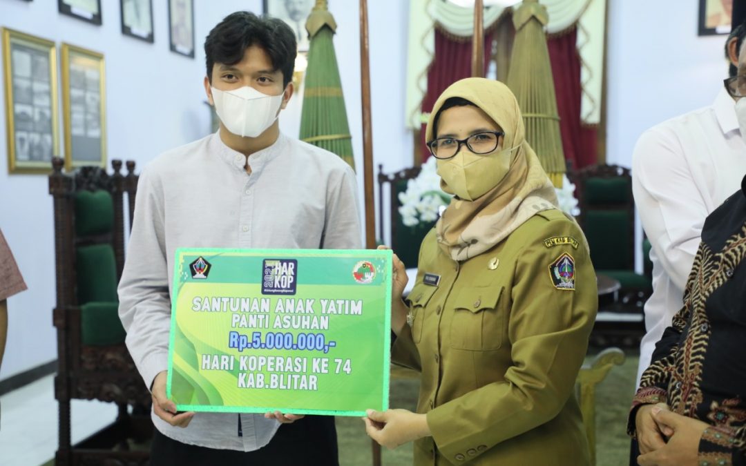 Dukung Perekonomian Masyarakat, Dekopinda Salurkan Bantuan