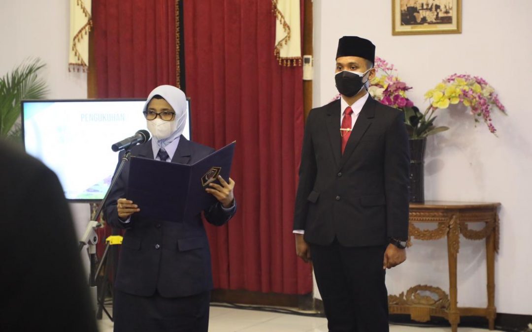 Lakukan Percepatan Pembangunan dan Inovasi Daerah, Bupati Blitar Lantik Anggota TPPID