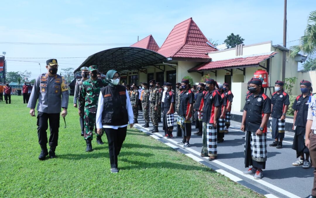 Bupati Blitar Pimpin Apel Gelar Pasukan Operasi Lilin Semeru 2021