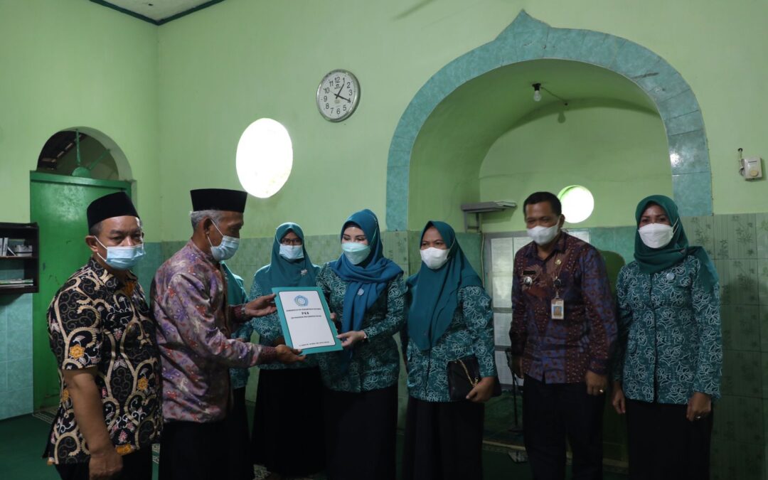 Tekan Angka Stunting, PKK Kabupaten Blitar Gelar Bhakti Sosial