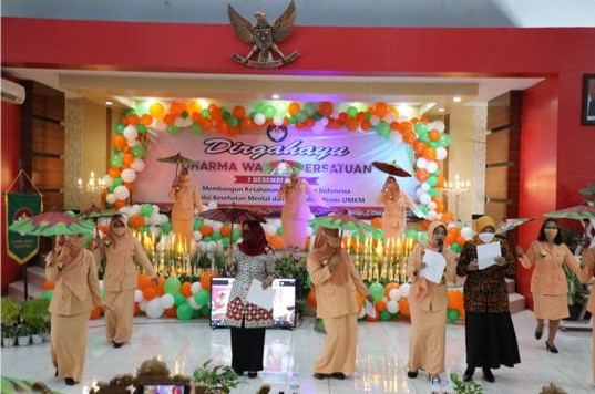 Hadiri Peringatan Ulang Tahun DWP ke-22, Bupati Blitar lewat Sekda Ajak Masyarakat Lakukan Percepatan Ekonomi