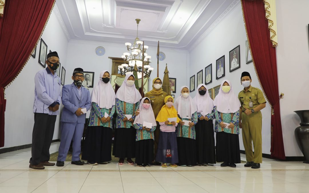 Mak Rini Dukung Penuh 8 Anak Hebat Kabupaten Blitar yang akan Ikuti Festival Anak Sholeh Indonesia Tingkat Nasional