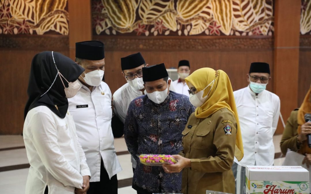 Cetak Pesantren Mandiri dan Berdaya Saing, Mak Rini Dorong Pengembangan Kewirausahaan Melalui Program OPOP