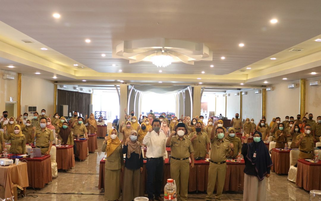 Sekda Izul Buka Bimtek Penetapan Daftar, Metadata dan Updating Data Sektoral Kabupaten Blitar