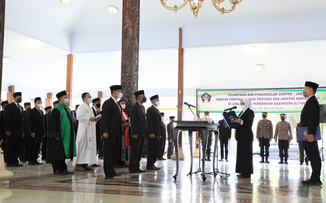 Bupati Blitar Rini Syarifah Lantik 59 Pejabat di Lingkungan Pemerintah Kabupaten Blitar