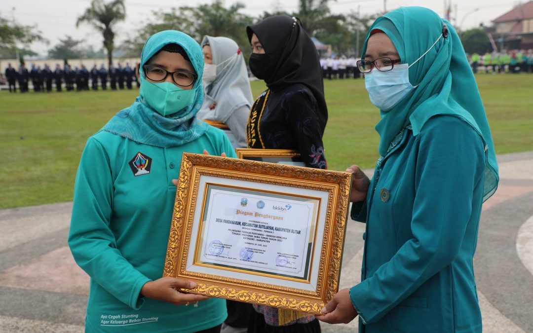 Peringati Hari Keluarga Nasional 2022, Mak Rini Ajak Setiap Keluarga Berperan Aktif dalam Penurunan Stunting