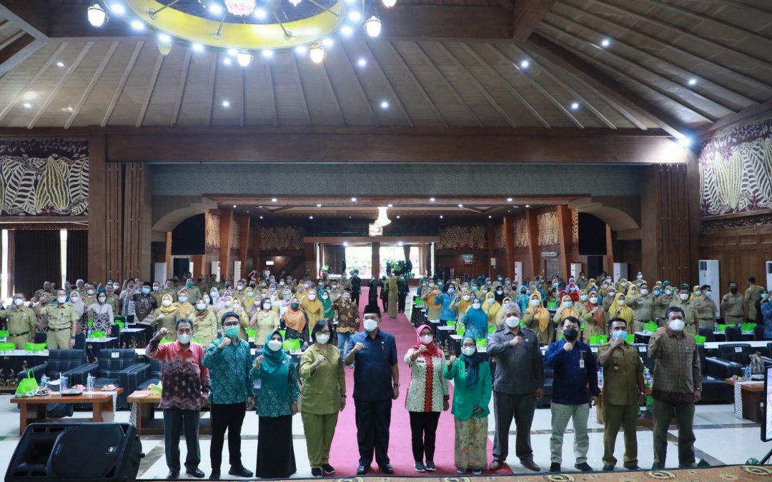 Fokus Selesaikan Masalah Stunting, di Pembukaan ‘Rembuk Stunting’ Mak Rini Ajak Semua Pihak dapat Bekerjasama dengan Baik