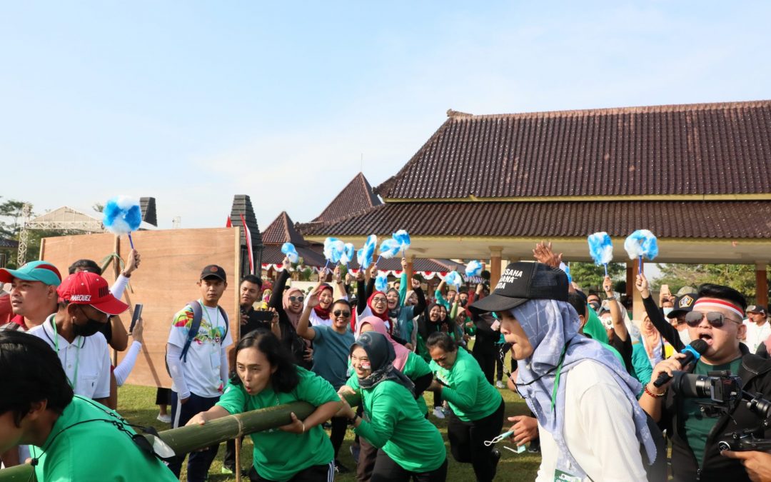 Jalan Sehat Hingga Lomba Olahraga Tradisional Meriahkan Hari Jadi Blitar ke-698 dan HUT ke-77 Kemerdekaan RI