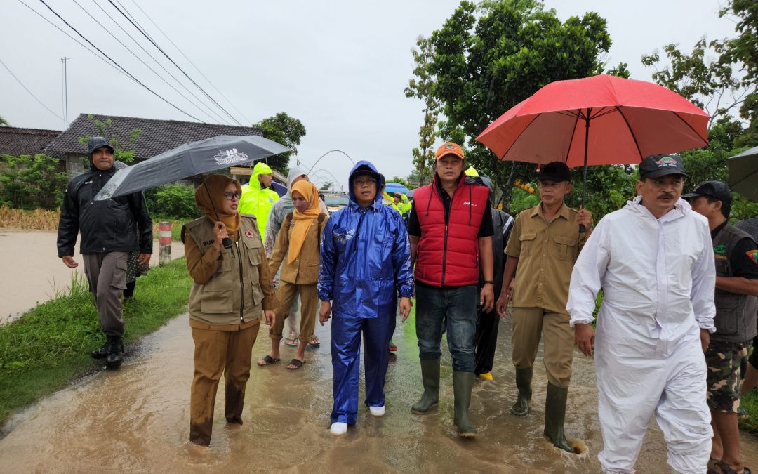 Bupati Blitar Tinjau Tanggul Saluran Irigasi di Sutojayan