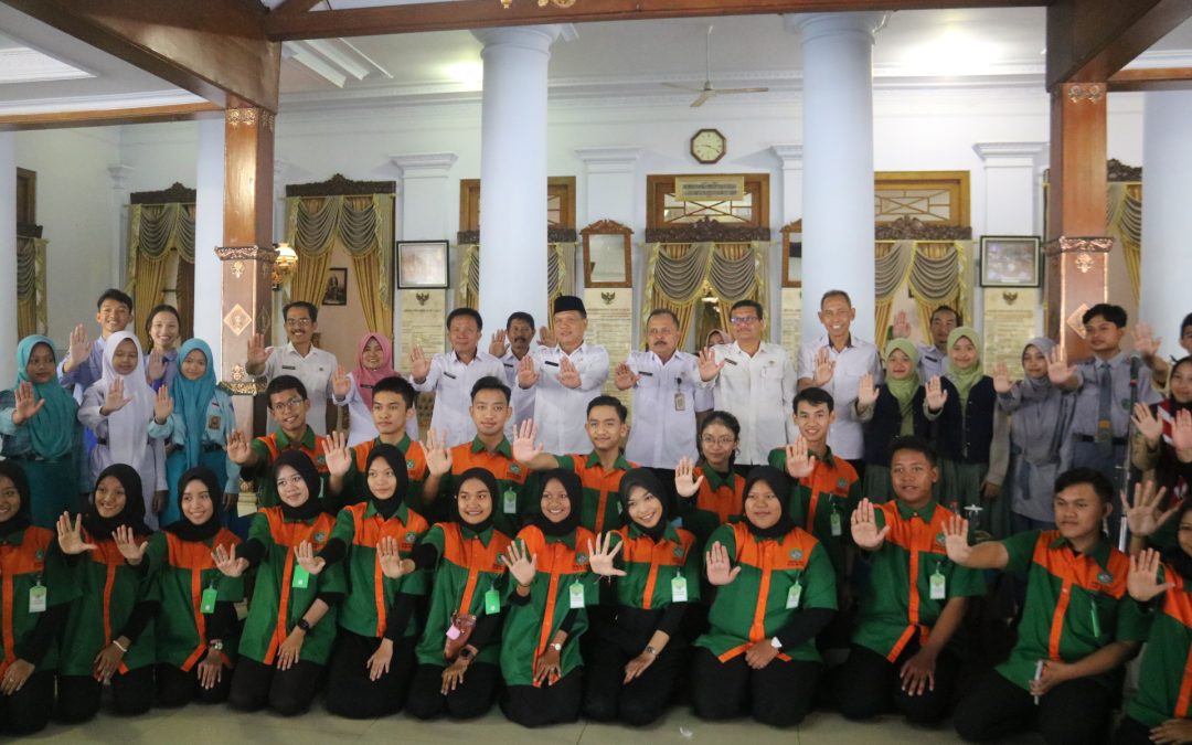 Tekan Angka Pernikahan Dini, DPPKBP3A Menyelenggarakan Temu Anak dan Dialog Anak dengan Bupati Blitar