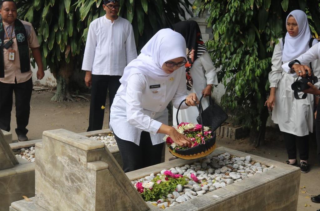 Bupati Blitar dan Forkopimda Ziarahi Makam Leluhur dalam Rangka Hari Jadi Blitar ke-699 Tahun