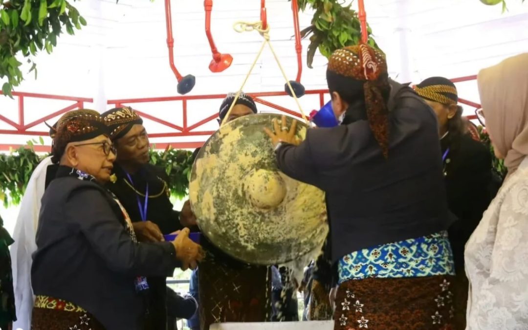 Pemerintah Kabupaten Blitar Gelar Upacara Adat Jamasan Gong Kyai Pradah