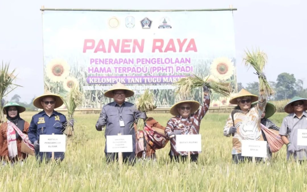 Penyerahan Simbolis Bantuan Alat dan Mesin Pertanian, Komitmen Pemkab Blitar Dukung Ketahanan Pangan