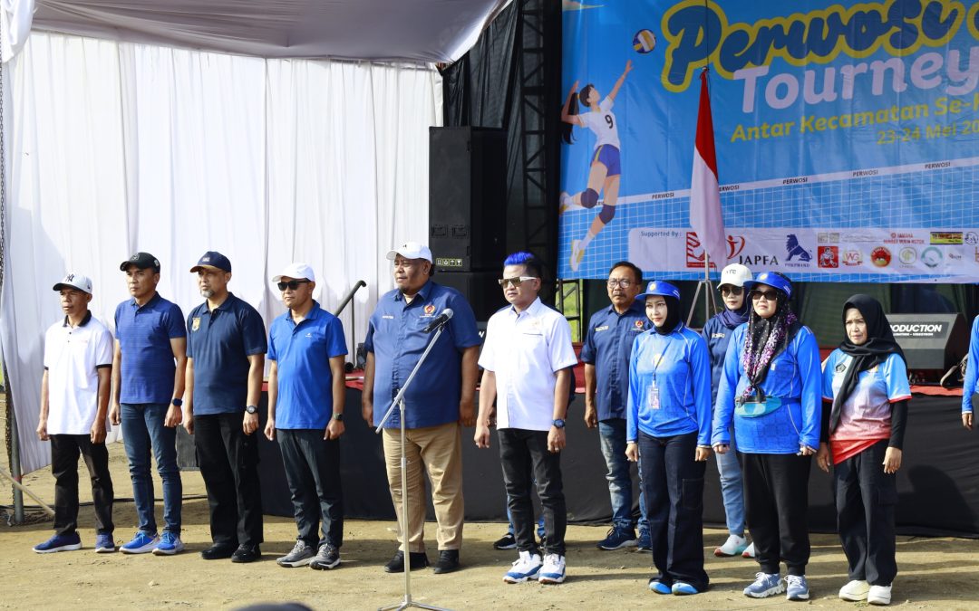Perwosi Kabupaten Blitar Gelar Turnamen Voli se- Kecamatan