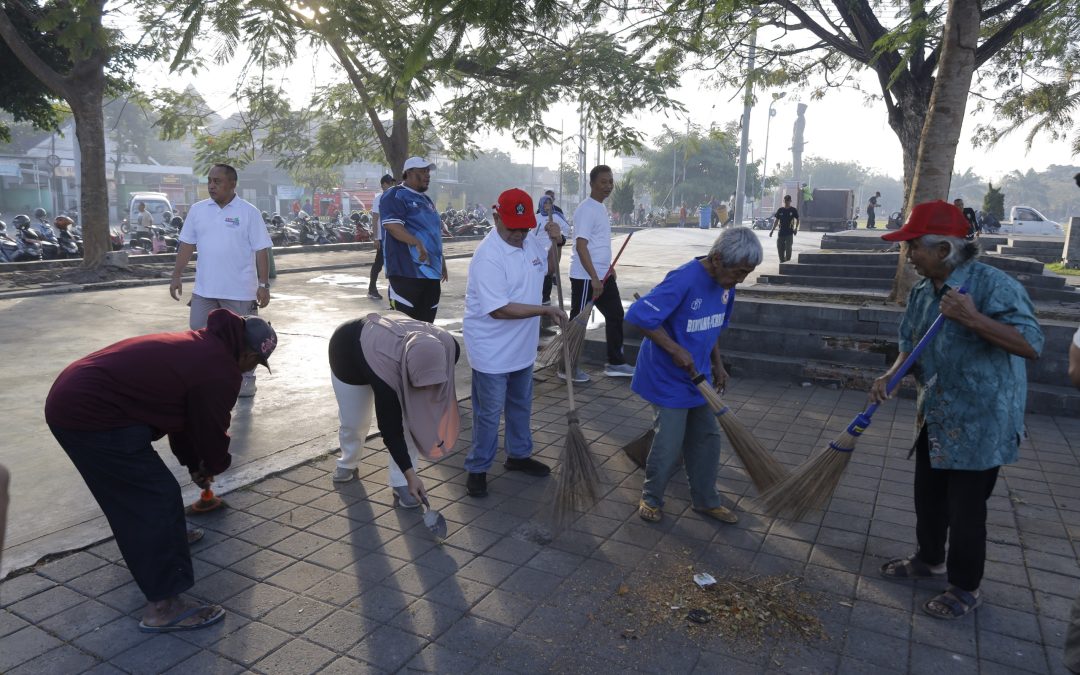 Pemkab Blitar Gelar Gerakan ASRI, Bazar Murah, Cek Kesehatan Gratis, dan Makan Telur Bersama