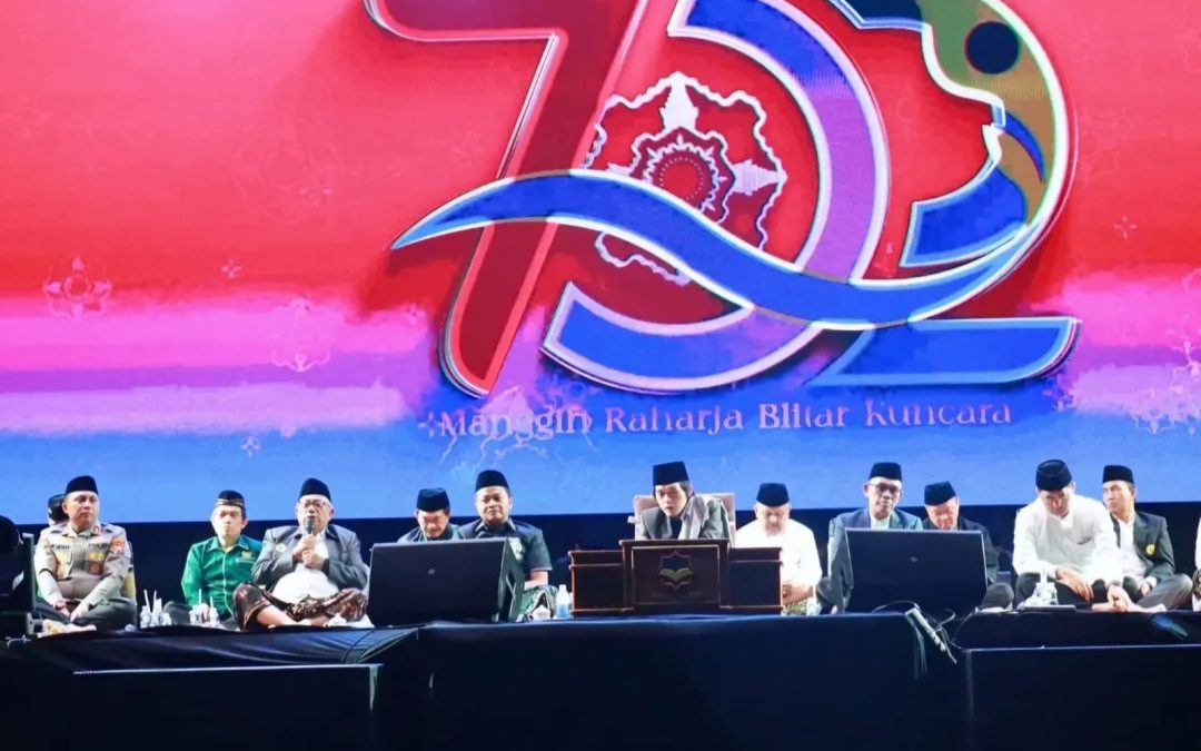 Peringati Hari Jadi ke-702, Pemkab Blitar Gelar Ngaji Bareng Gus Iqdam di Alun-Alun Kanigoro