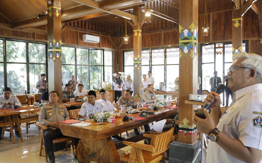 Pemkab Gelar Rapat Koordinasi Forkopimda: Bahas Kesiapan Pilkades, Karhutla, hingga Ketertiban Umum