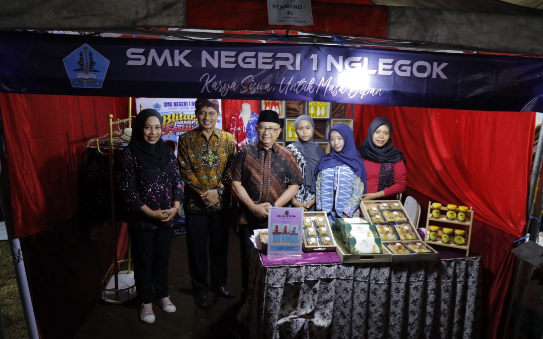 Bupati Blitar Resmi Buka Blitaria Pasar Festival 2026 di Desa Kemloko
